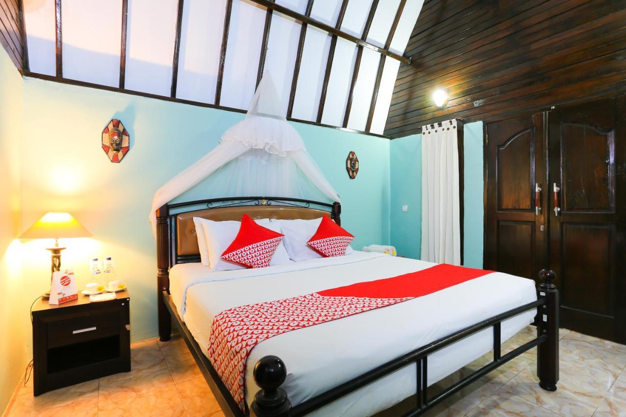 Oyo 1365 Sunrise Lumbung Hotel Gili Trawangan Bagian luar foto