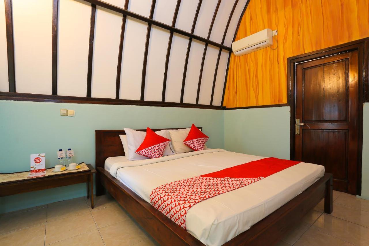 Oyo 1365 Sunrise Lumbung Hotel Gili Trawangan Bagian luar foto